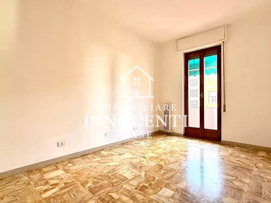 Immagine 16 di Appartamento in vendita  a Massa