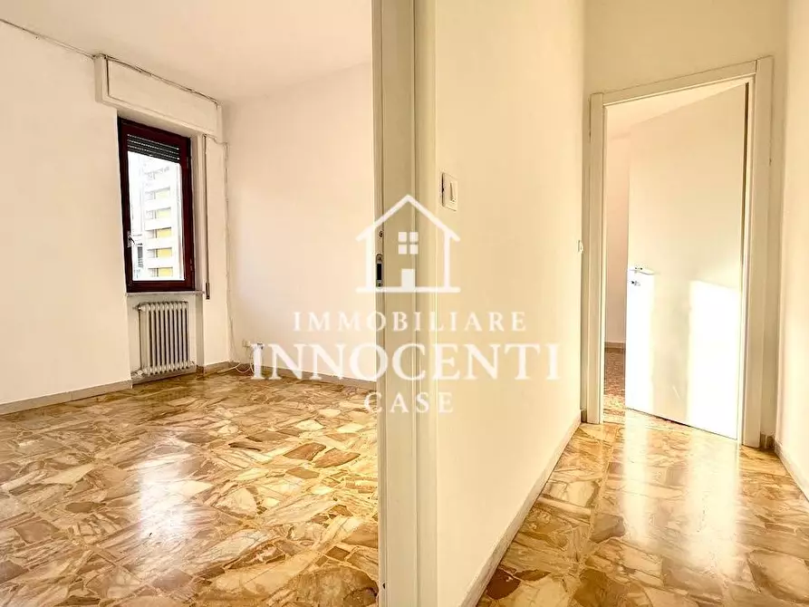 Immagine 12 di Appartamento in vendita  a Massa