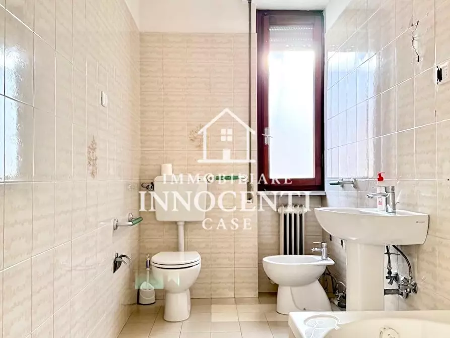 Immagine 23 di Appartamento in vendita  a Massa