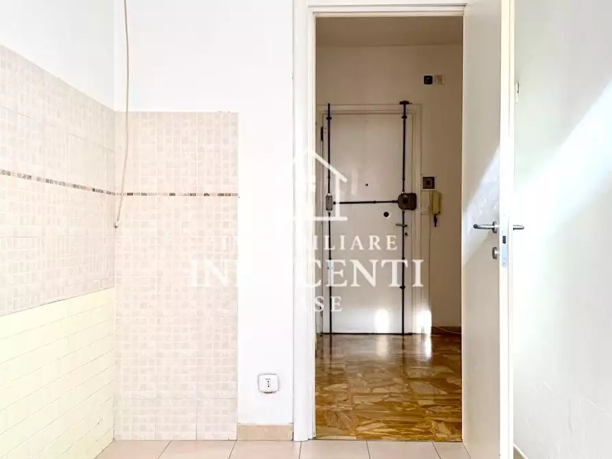 Immagine 21 di Appartamento in vendita  a Massa