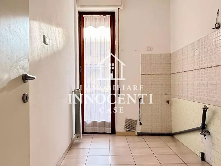 Immagine 20 di Appartamento in vendita  a Massa