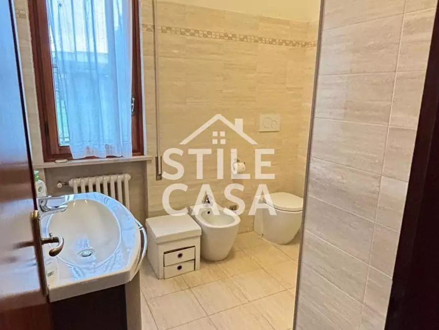 Immagine 17 di Villa in vendita  a Porcari