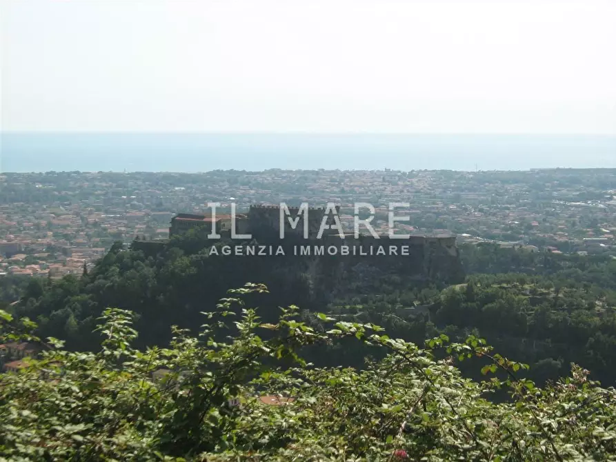 Immagine 14 di Villetta a schiera in vendita  a Massa