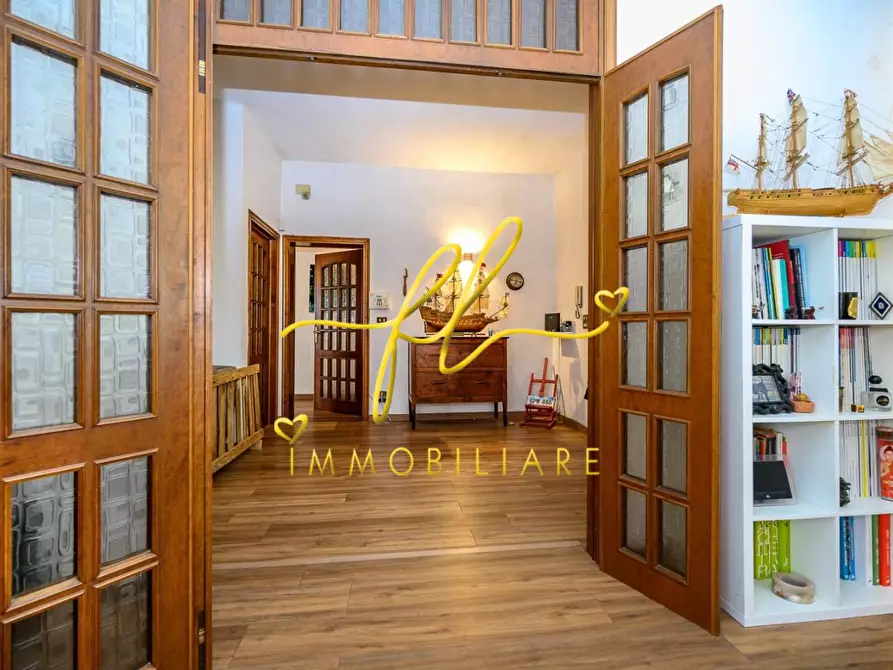 Immagine 8 di Villa in vendita  a Collesalvetti