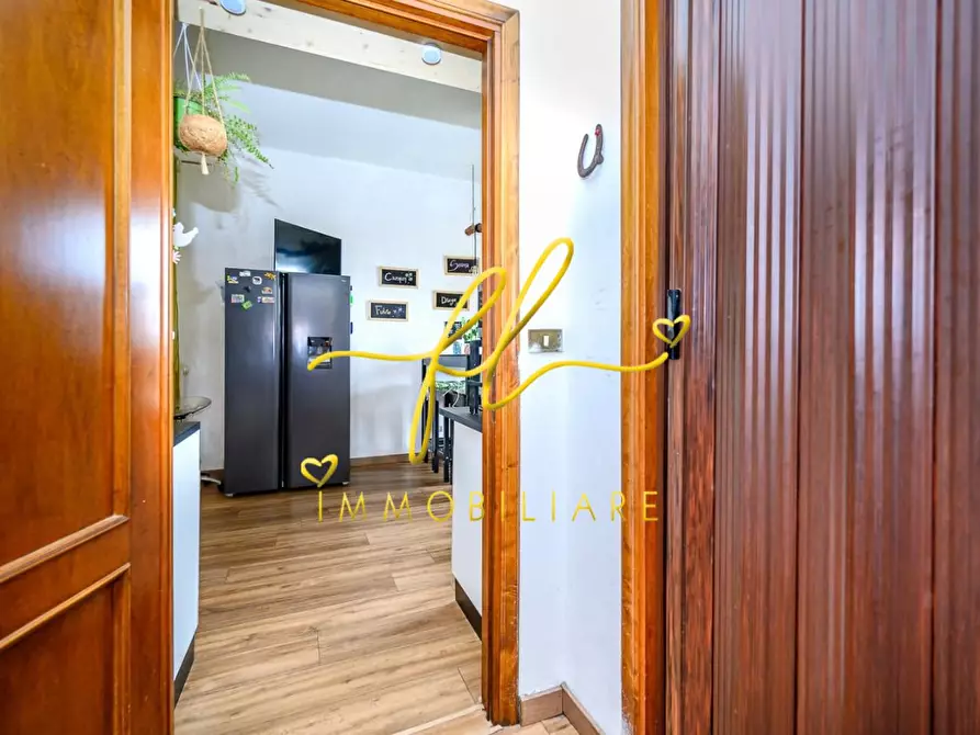 Immagine 18 di Villa in vendita  a Collesalvetti