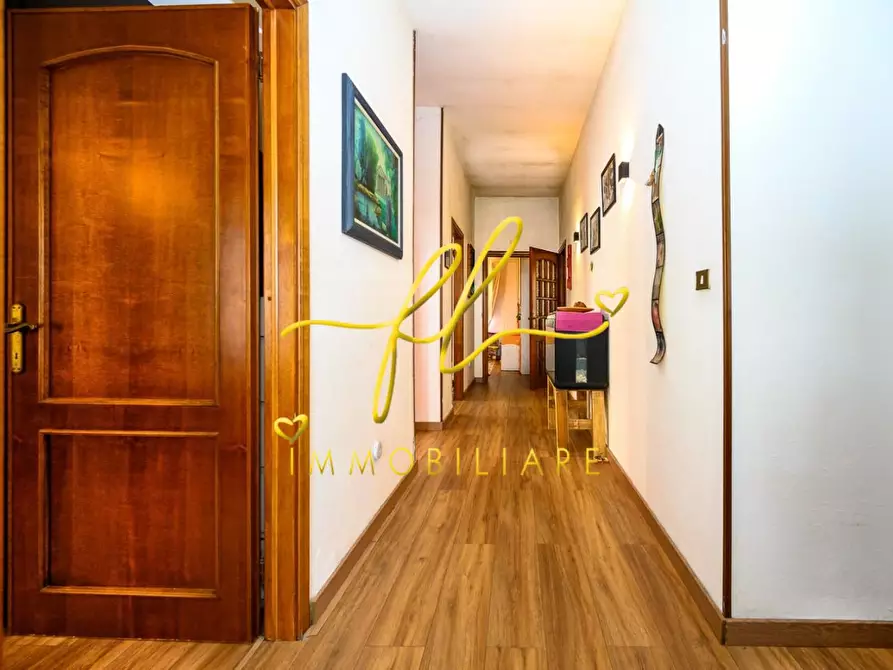 Immagine 24 di Villa in vendita  a Collesalvetti