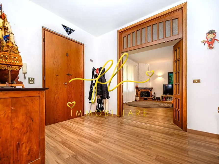 Immagine 6 di Villa in vendita  a Collesalvetti