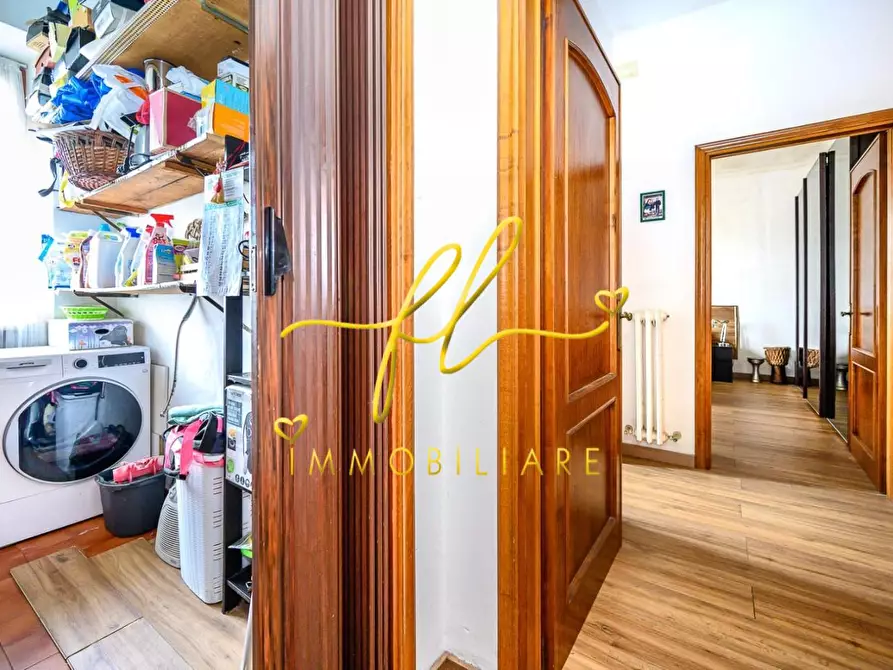 Immagine 52 di Villa in vendita  a Collesalvetti