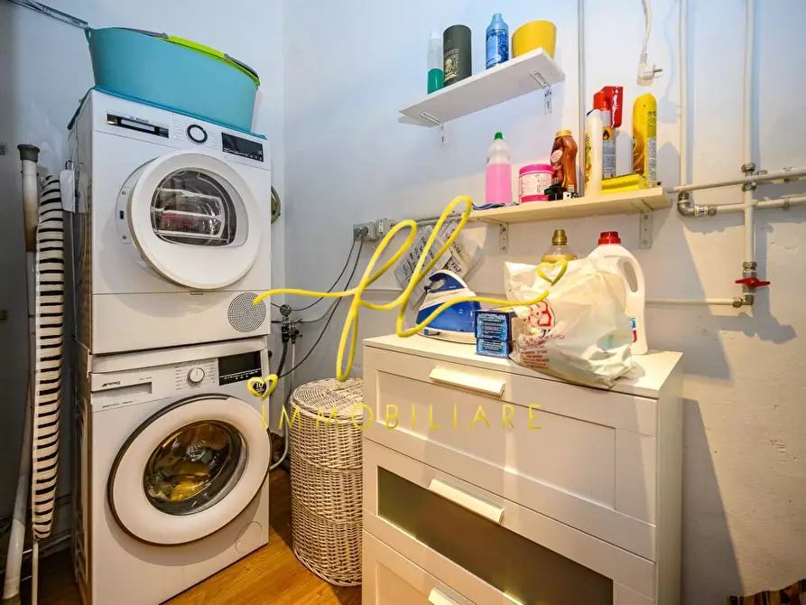 Immagine 51 di Villa in vendita  a Collesalvetti