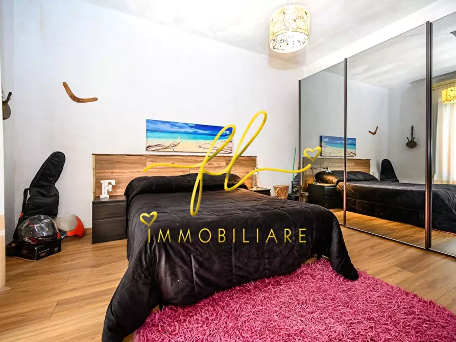 Immagine 25 di Villa in vendita  a Collesalvetti