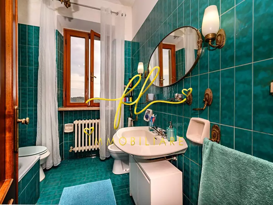 Immagine 47 di Villa in vendita  a Collesalvetti