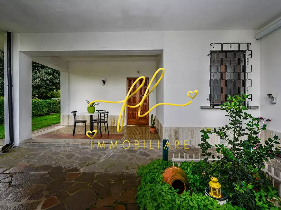 Immagine 59 di Villa in vendita  a Collesalvetti