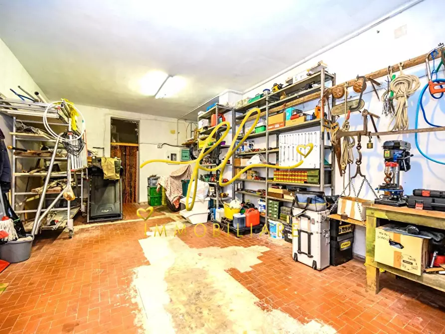 Immagine 55 di Villa in vendita  a Collesalvetti