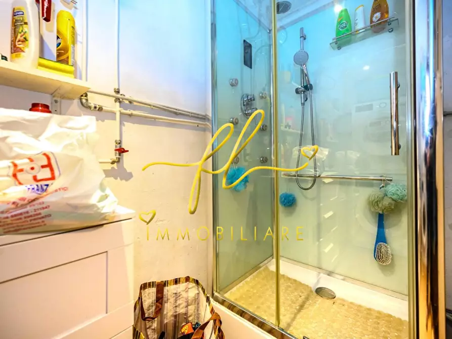 Immagine 50 di Villa in vendita  a Collesalvetti