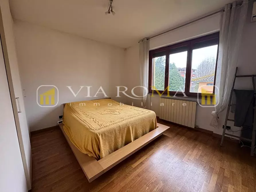 Immagine 7 di Appartamento in vendita  a Lucca