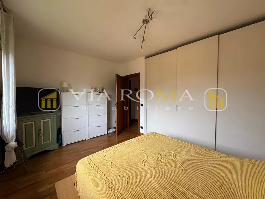 Immagine 8 di Appartamento in vendita  a Lucca