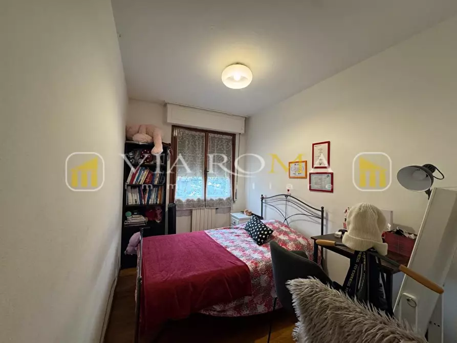 Immagine 9 di Appartamento in vendita  a Lucca