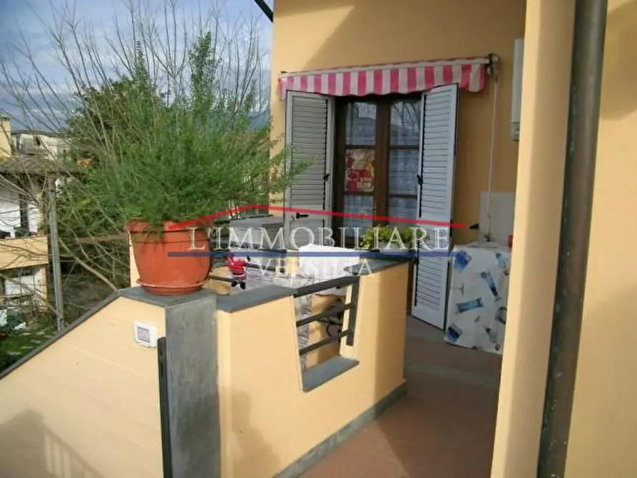 Immagine 31 di Appartamento in vendita  a Montignoso