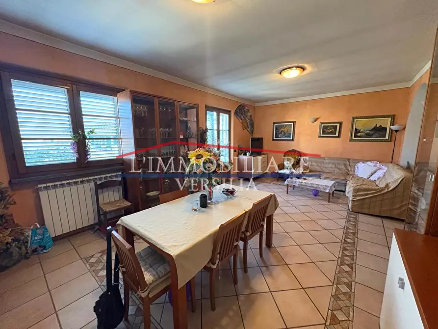 Immagine 7 di Appartamento in vendita  a Montignoso