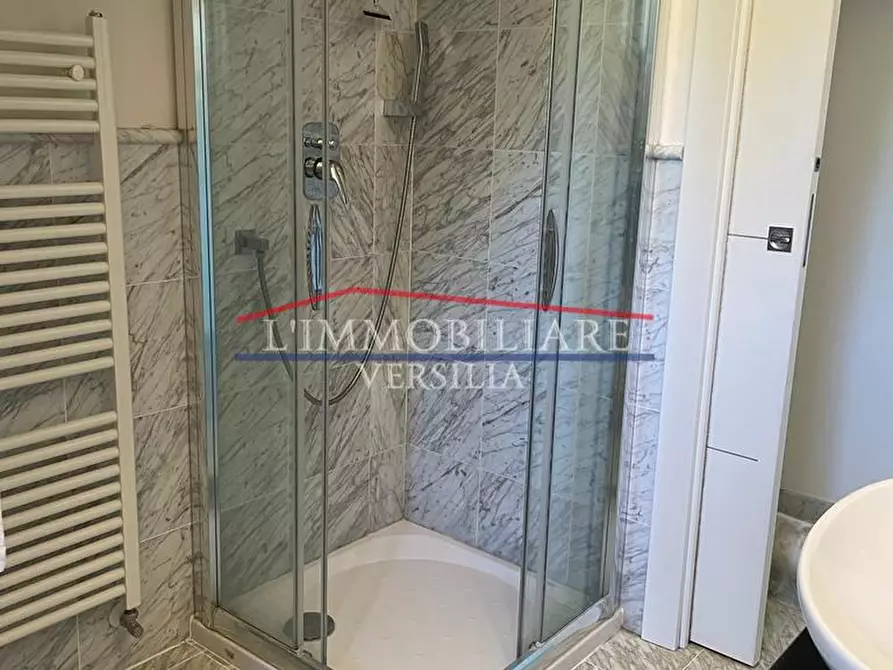 Immagine 16 di Casa trifamiliare in vendita  a Montignoso