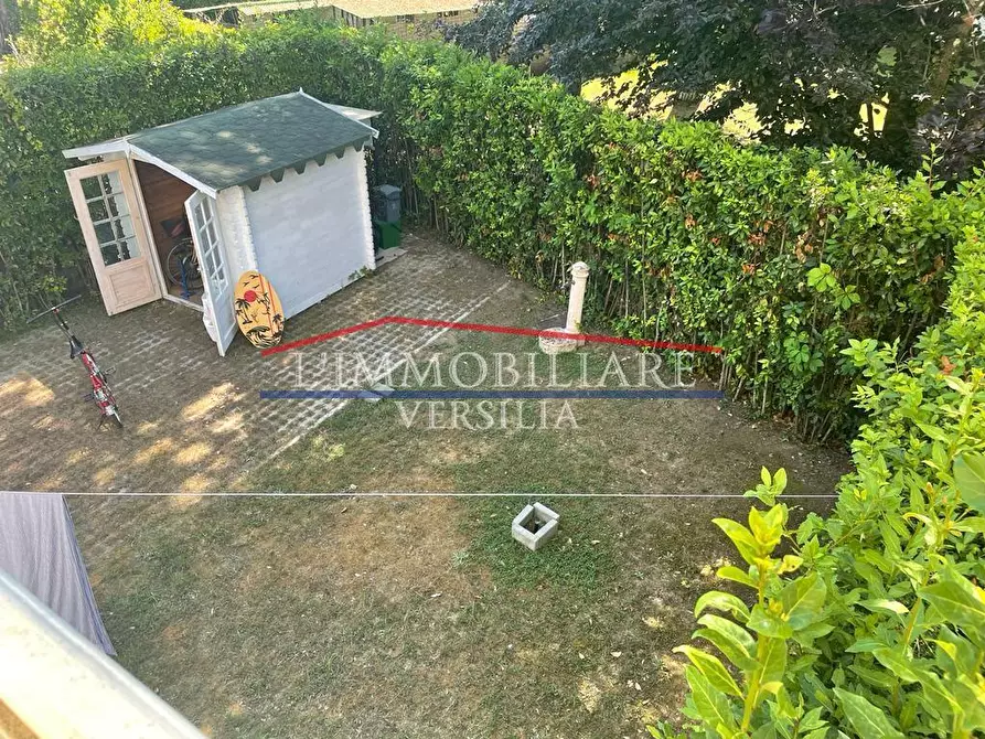 Immagine 44 di Casa trifamiliare in vendita  a Montignoso