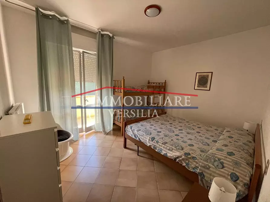 Immagine 23 di Appartamento in vendita  a Montignoso