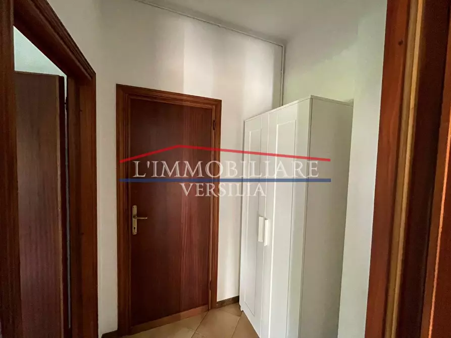 Immagine 19 di Appartamento in vendita  a Montignoso