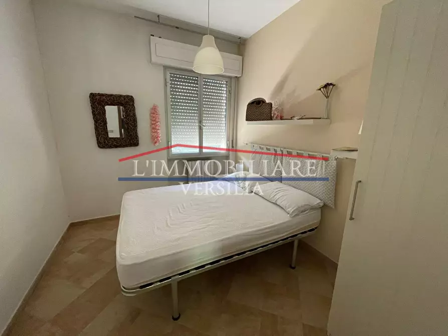 Immagine 7 di Appartamento in vendita  a Montignoso