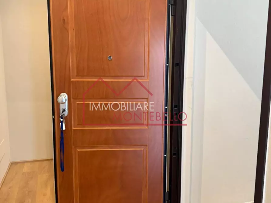 Immagine 19 di Appartamento in vendita  a Viareggio