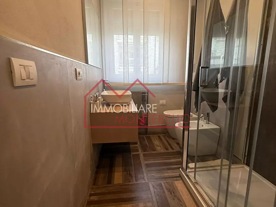 Immagine 8 di Appartamento in vendita  a Viareggio