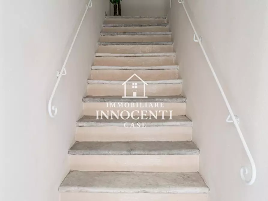 Immagine 15 di Appartamento in affitto  a Massa