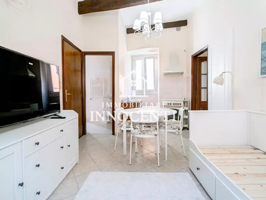 Immagine 1 di Appartamento in affitto  a Massa