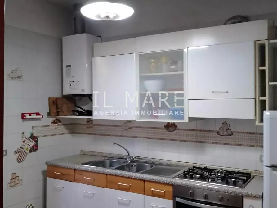 Immagine 5 di Villetta a schiera in vendita  a Massa