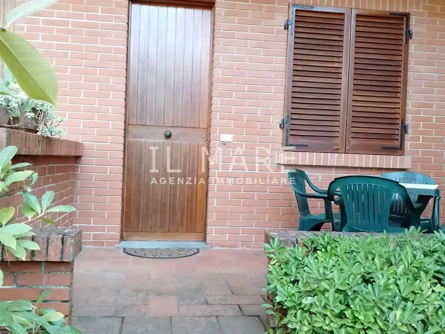 Immagine 14 di Villetta a schiera in vendita  a Massa
