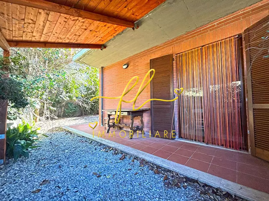 Immagine 23 di Appartamento in vendita  a Castagneto Carducci