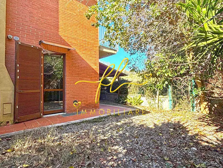 Immagine 24 di Appartamento in vendita  a Castagneto Carducci