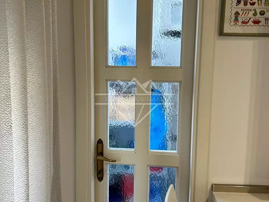 Immagine 7 di Appartamento in vendita  a Massa