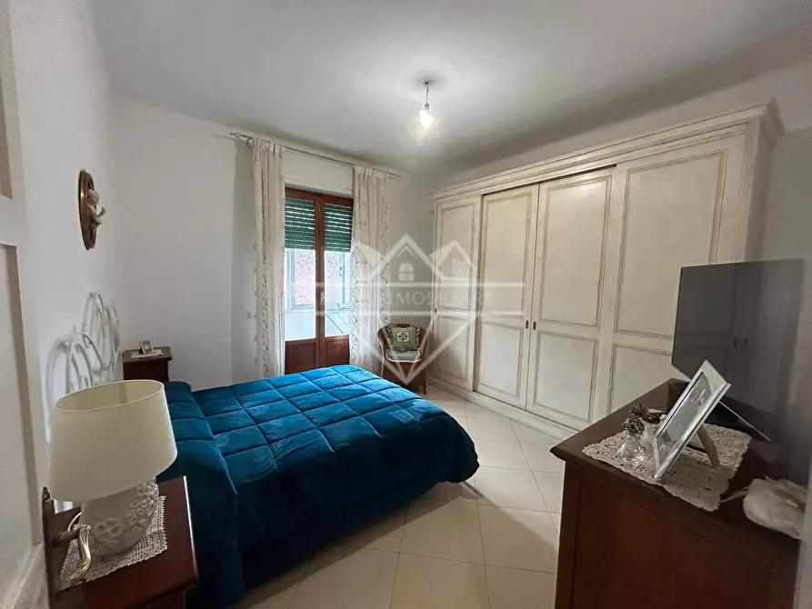 Immagine 4 di Appartamento in vendita  a Massa