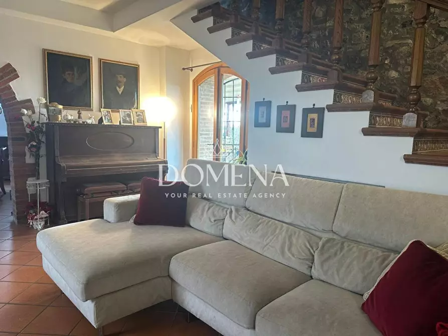 Immagine 14 di Villa in vendita  a Siena