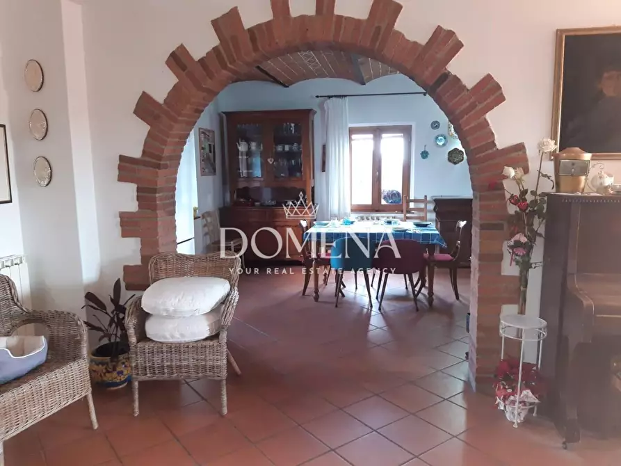 Immagine 15 di Villa in vendita  a Siena