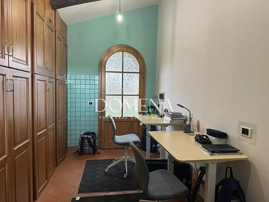 Immagine 17 di Villa in vendita  a Siena