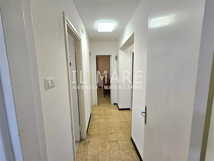 Immagine 7 di Appartamento in vendita  a Massa