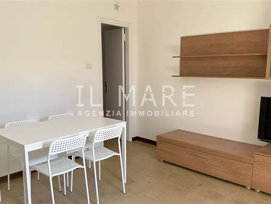 Immagine 5 di Appartamento in vendita  a Massa