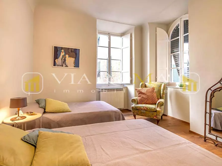 Immagine 20 di Appartamento in vendita  a Lucca