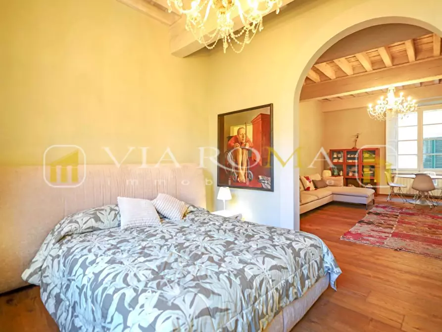 Immagine 4 di Appartamento in vendita  a Lucca