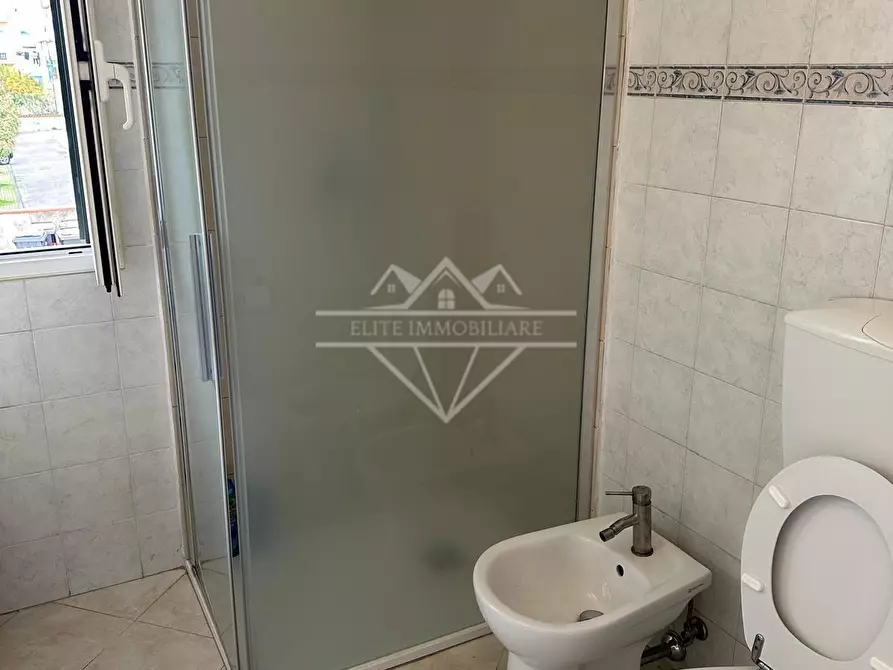 Immagine 9 di Appartamento in affitto  a Carrara