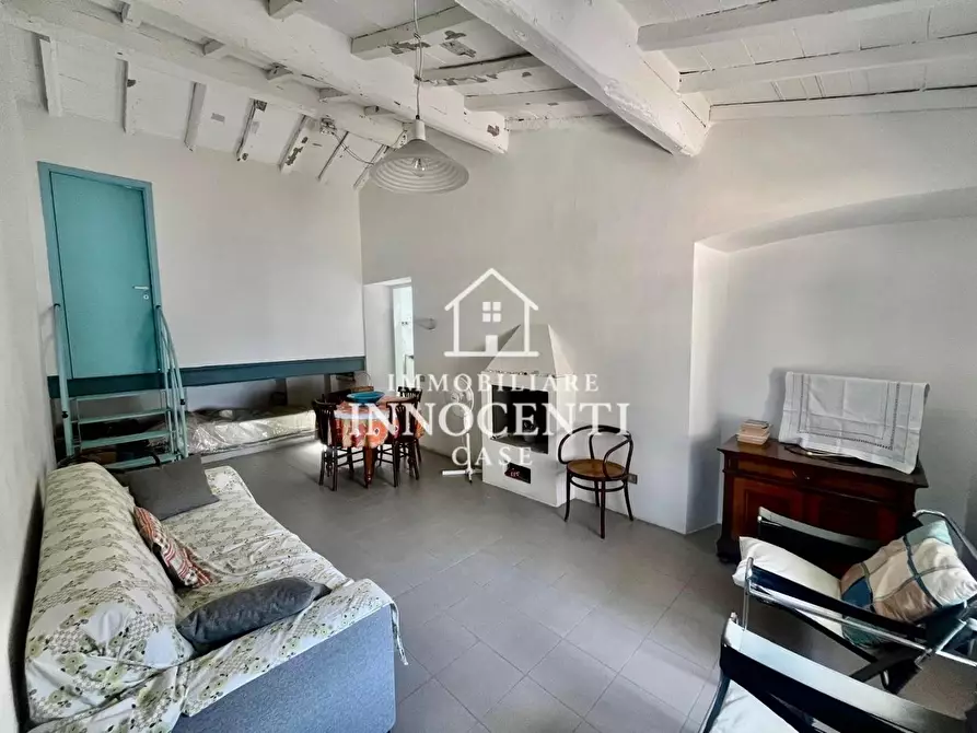 Immagine 4 di Appartamento in vendita  a Massa