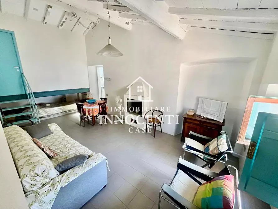 Immagine 5 di Appartamento in vendita  a Massa