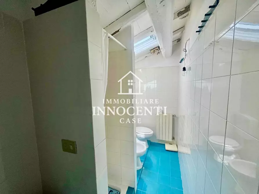 Immagine 10 di Appartamento in vendita  a Massa