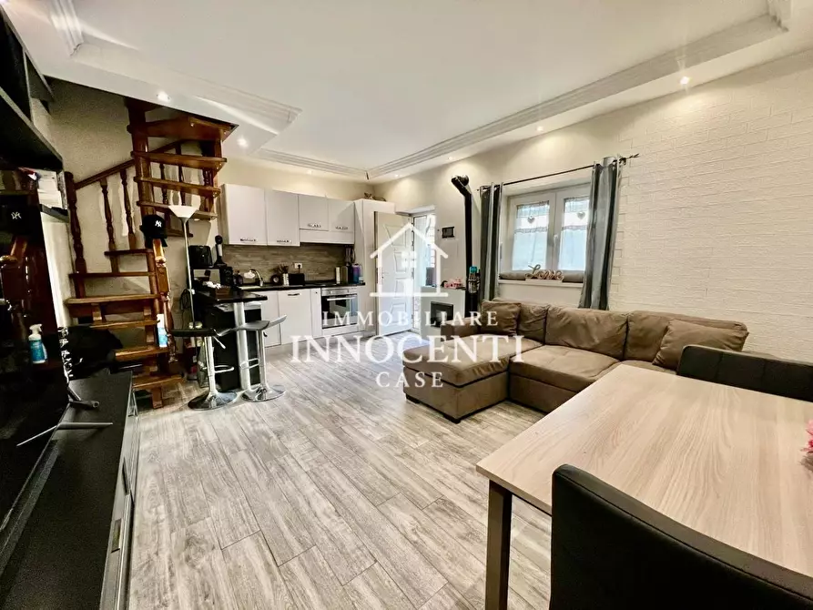 Immagine 6 di Terratetto in vendita  a Massa